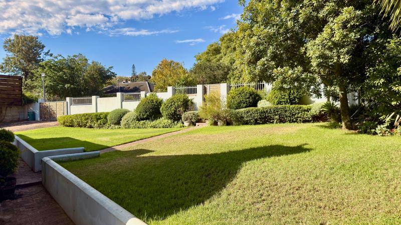 5 Bedroom Property for Sale in Kenridge Western Cape